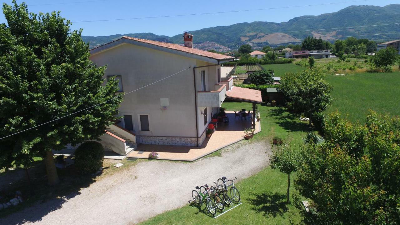 B&B Il Tiglio Падула Экстерьер фото